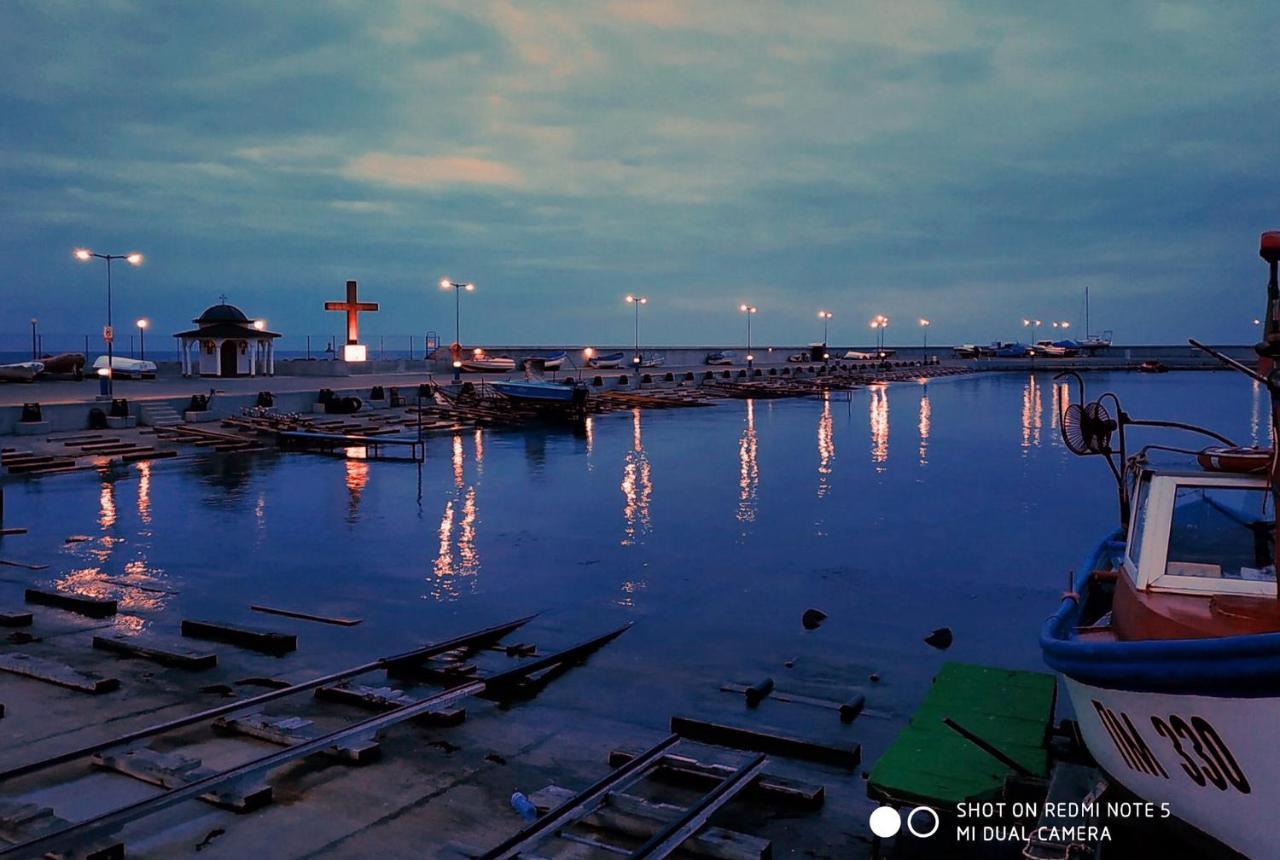 Marinela Apartments Pomorie Luaran gambar